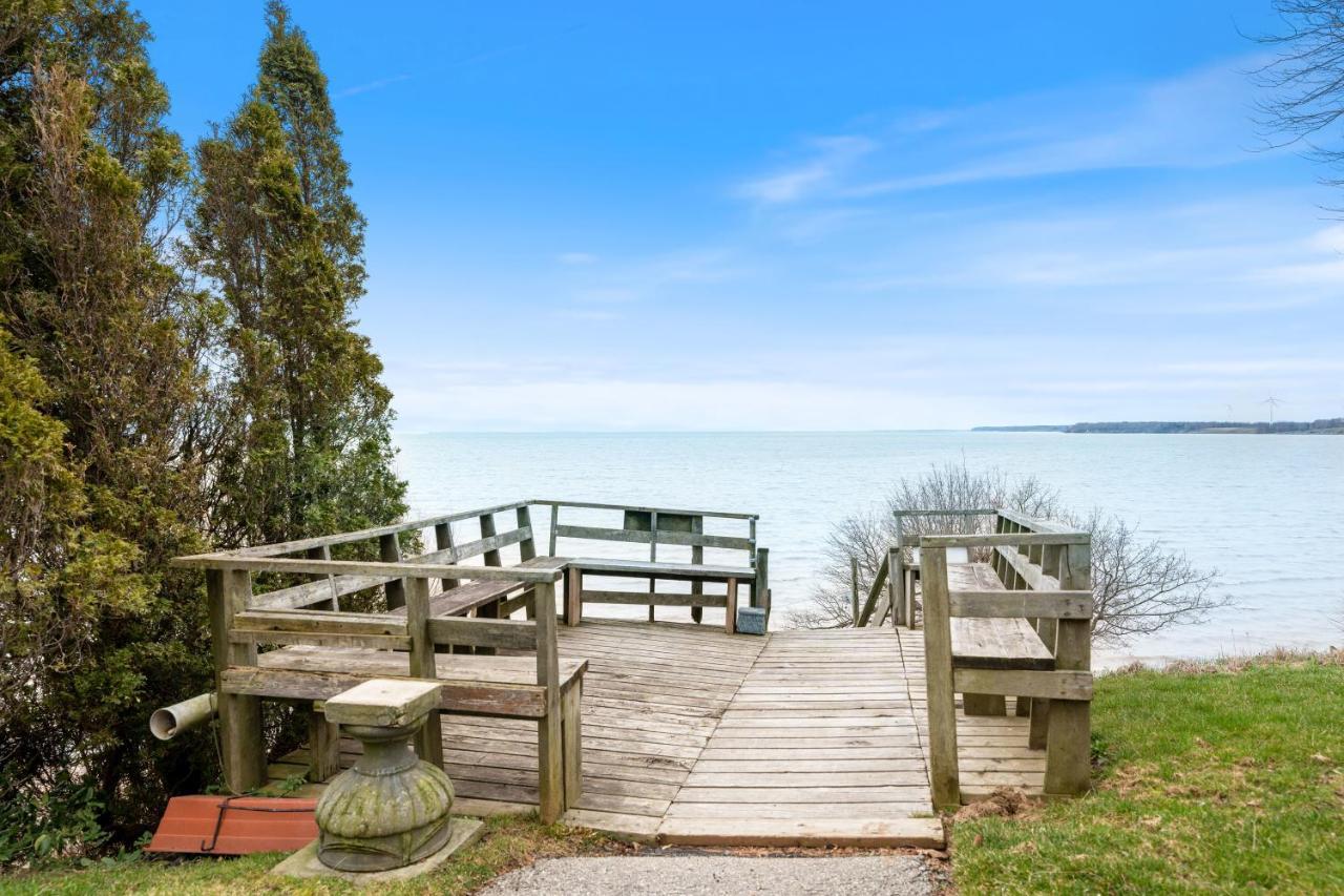 Luxe Lodges On Lake Erie พอร์ตโดเวอร์ ภายนอก รูปภาพ
