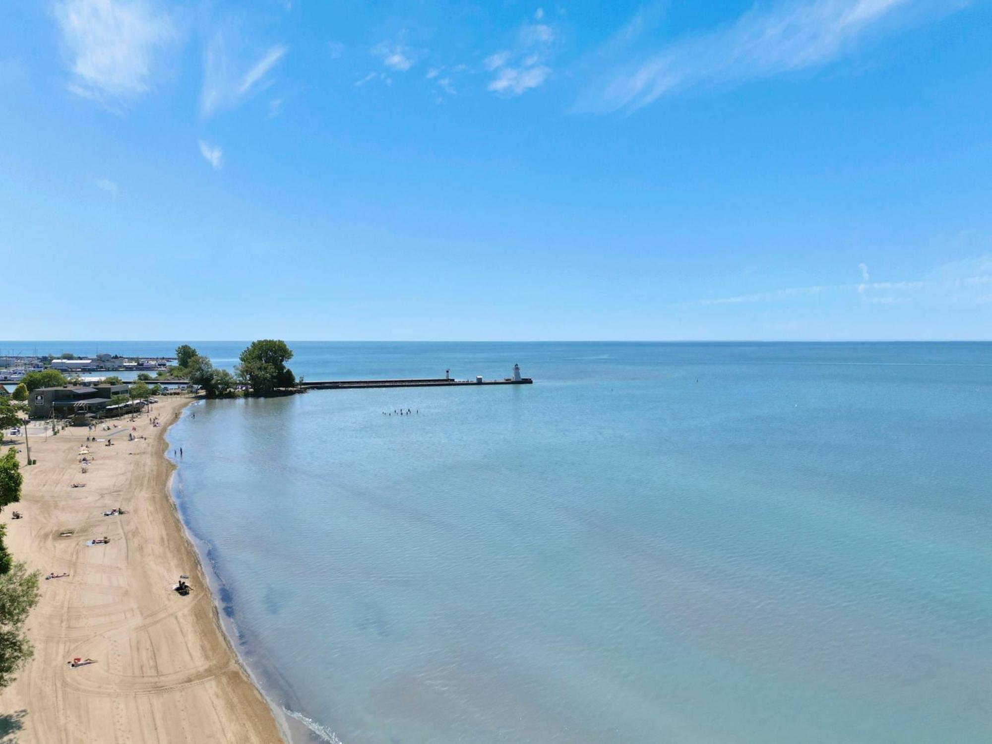 Luxe Lodges On Lake Erie พอร์ตโดเวอร์ ภายนอก รูปภาพ